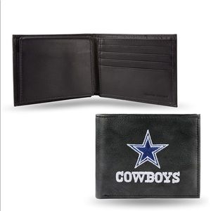 NWT Dallas Cowboys Embroidered Leather Wallet